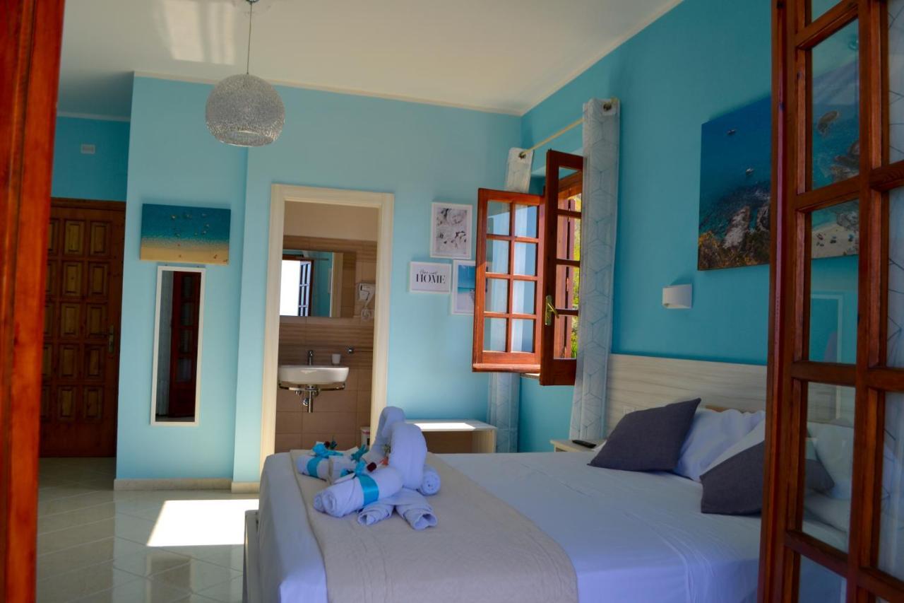 Le Twins -Bed And Breakfast Тропея Экстерьер фото