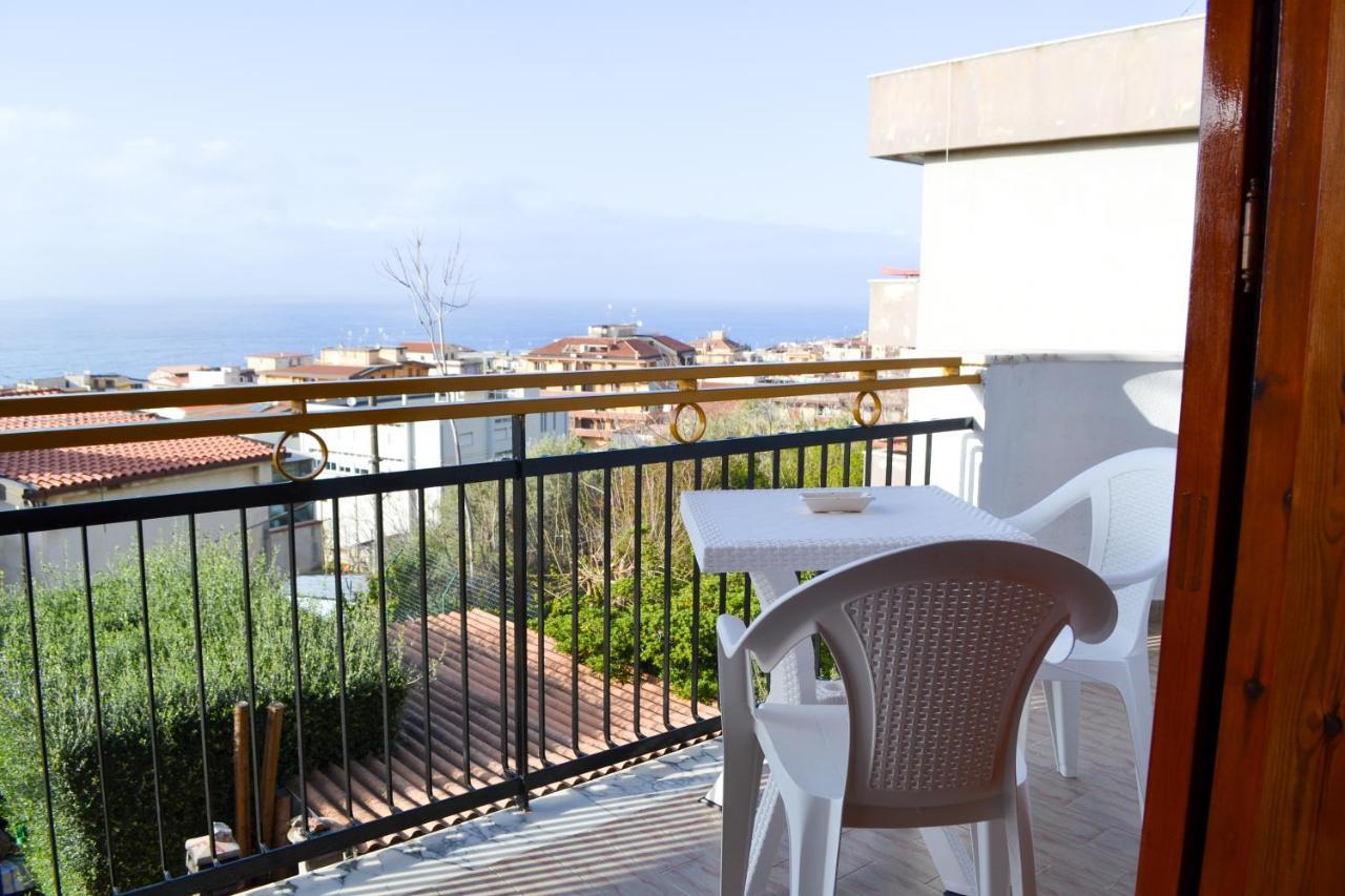 Le Twins -Bed And Breakfast Тропея Экстерьер фото