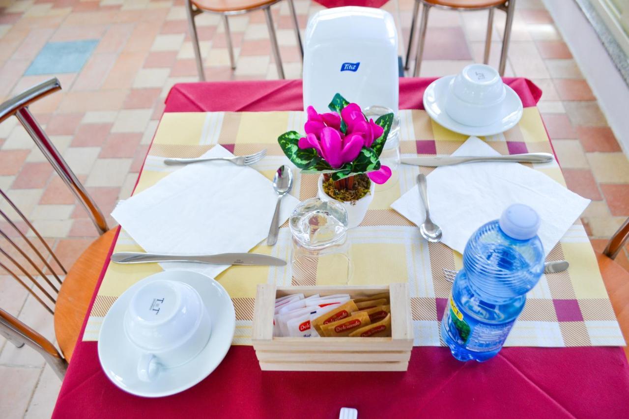 Le Twins -Bed And Breakfast Тропея Экстерьер фото